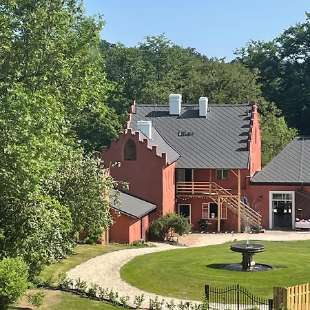 Dum Pro Hosty - Zamek Cerveny Hradek U Sedlcan Villa Janov (Pribram)