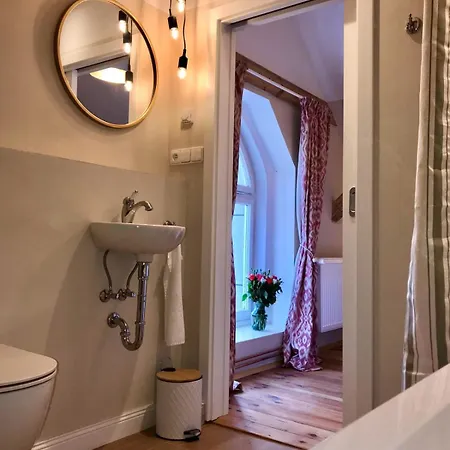 Villa Dum Pro Hosty - Zamek Cerveny Hradek U Sedlcan *